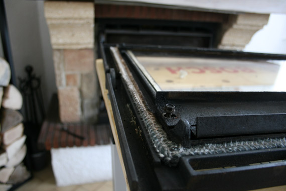 Conseils pour le montage et le remplacement de votre vitre d'insert de  cheminée - Vitreflam PRO