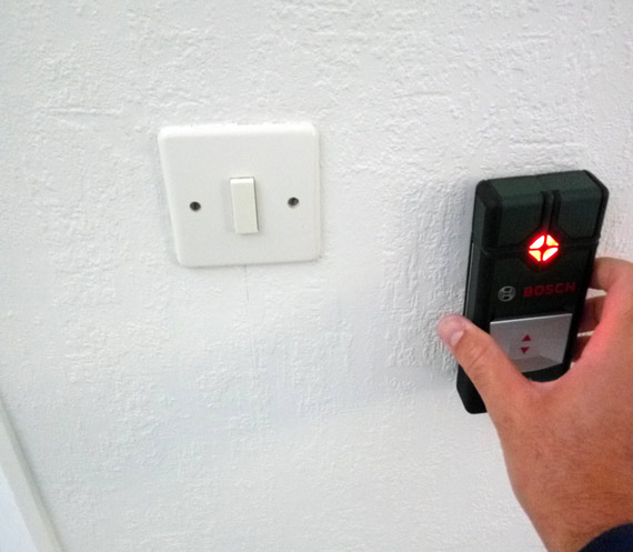Comment détecter les fils électriques dans un mur avant de percer -  Forumbrico